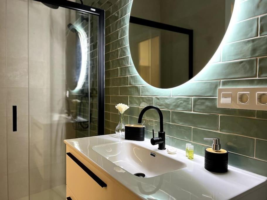 Auxiliadora Luxury Apartment Seville Exterior photo